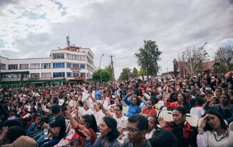 Revivez en images le grand concert évangélique d'Antsirabe du 27 août 2023  devant le podium. TGC Officiel Iz'Art Gospel Tanora Masina Itaosy